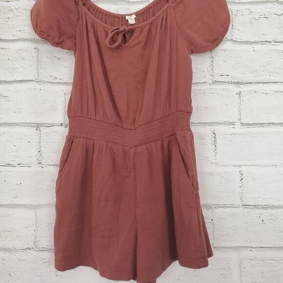 Aerie cold shoulder romper - Picture 4 of 11